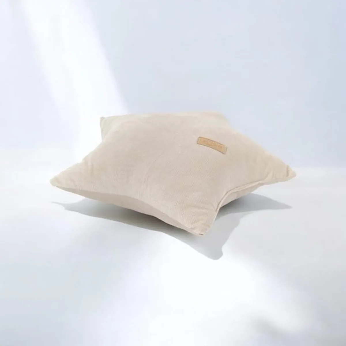 Soosie GLAMOUR Kussen Ster - Sierkussen voor Slaapkamer of Kinderkamer - Zachte en Comfortabele Decoratieve Kussen - Beigekleurig - 3