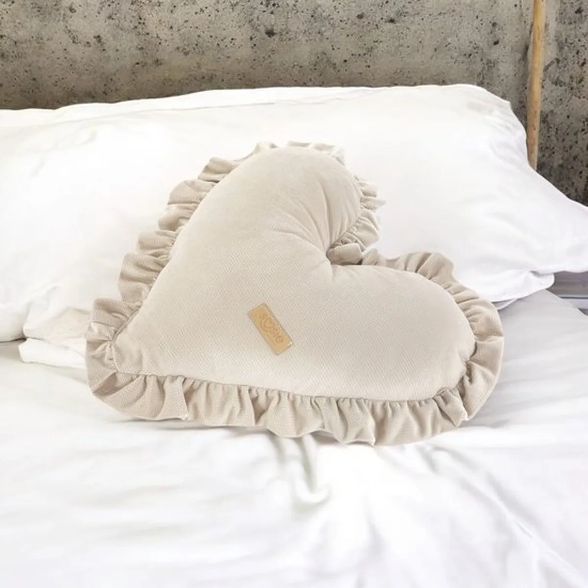 Soosie Decoratieve Kussen Hartvorm Beige - Glamour Collectie - 4