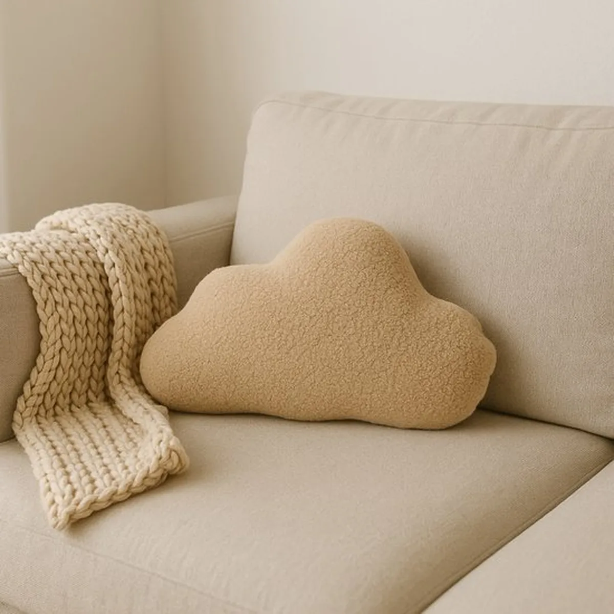 Soosie - Sierkussen Wolk – Kussentje - Teddy Bouclé – 37×58 cm – Beige