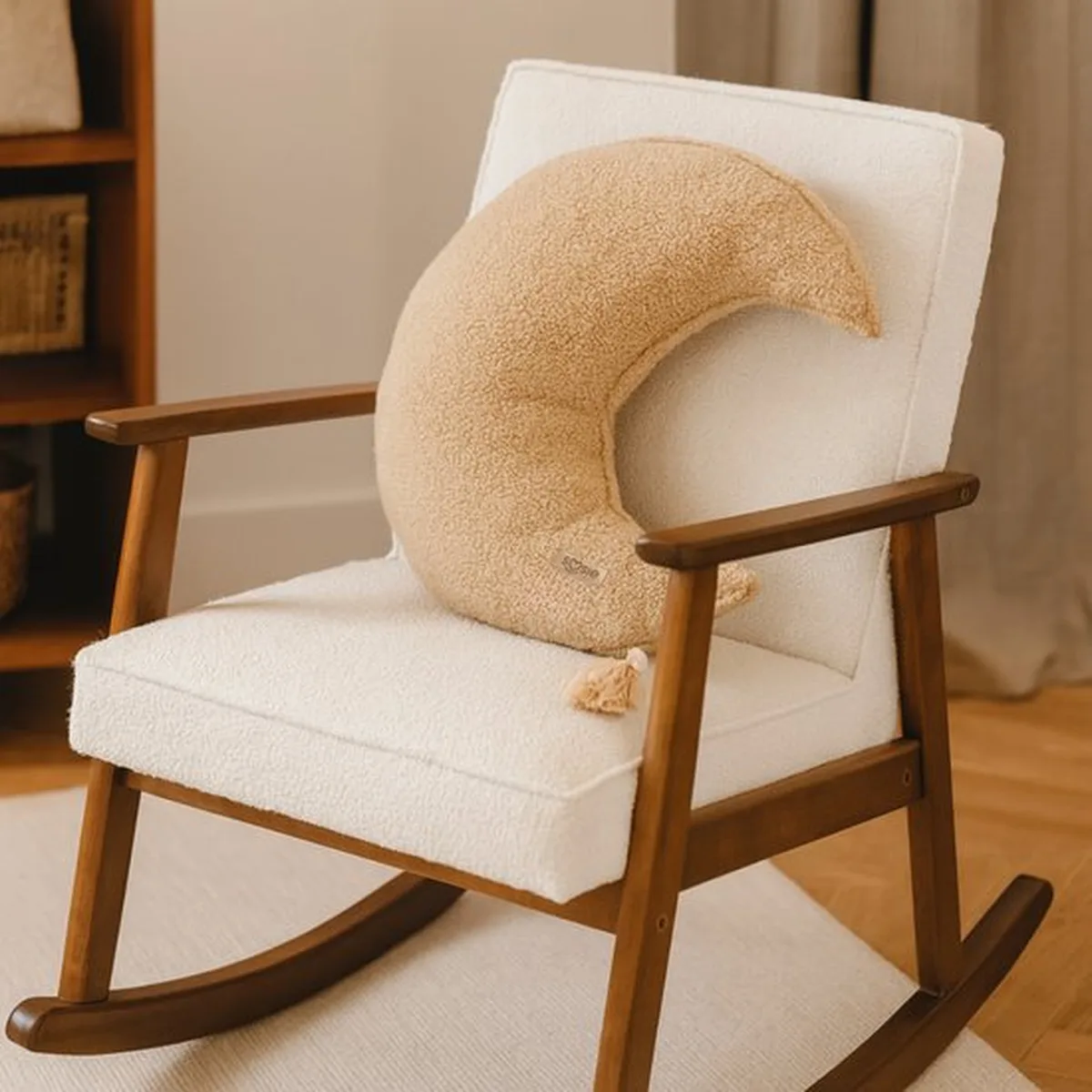 Soosie - Sierkussen Maan – Kussentje - Teddy Bouclé – Ø 50 cm – Beige – met kwastje - 5