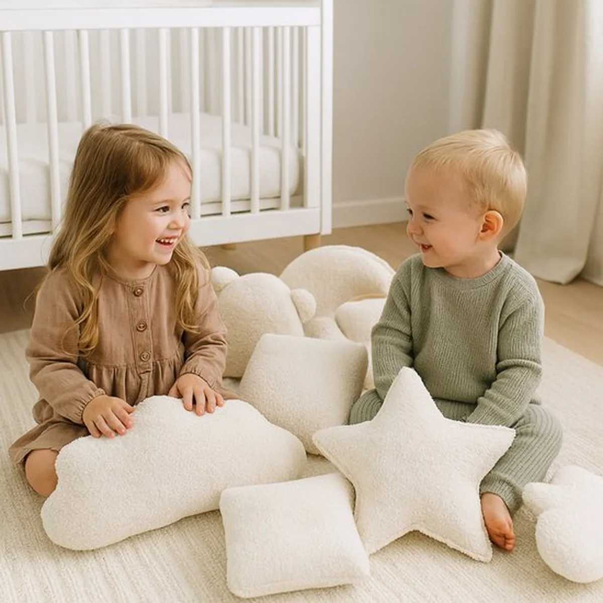 Soosie - Sierkussen Maan – Kussentje - Teddy Bouclé – Ø 50 cm – Crème – met kwastje - 7