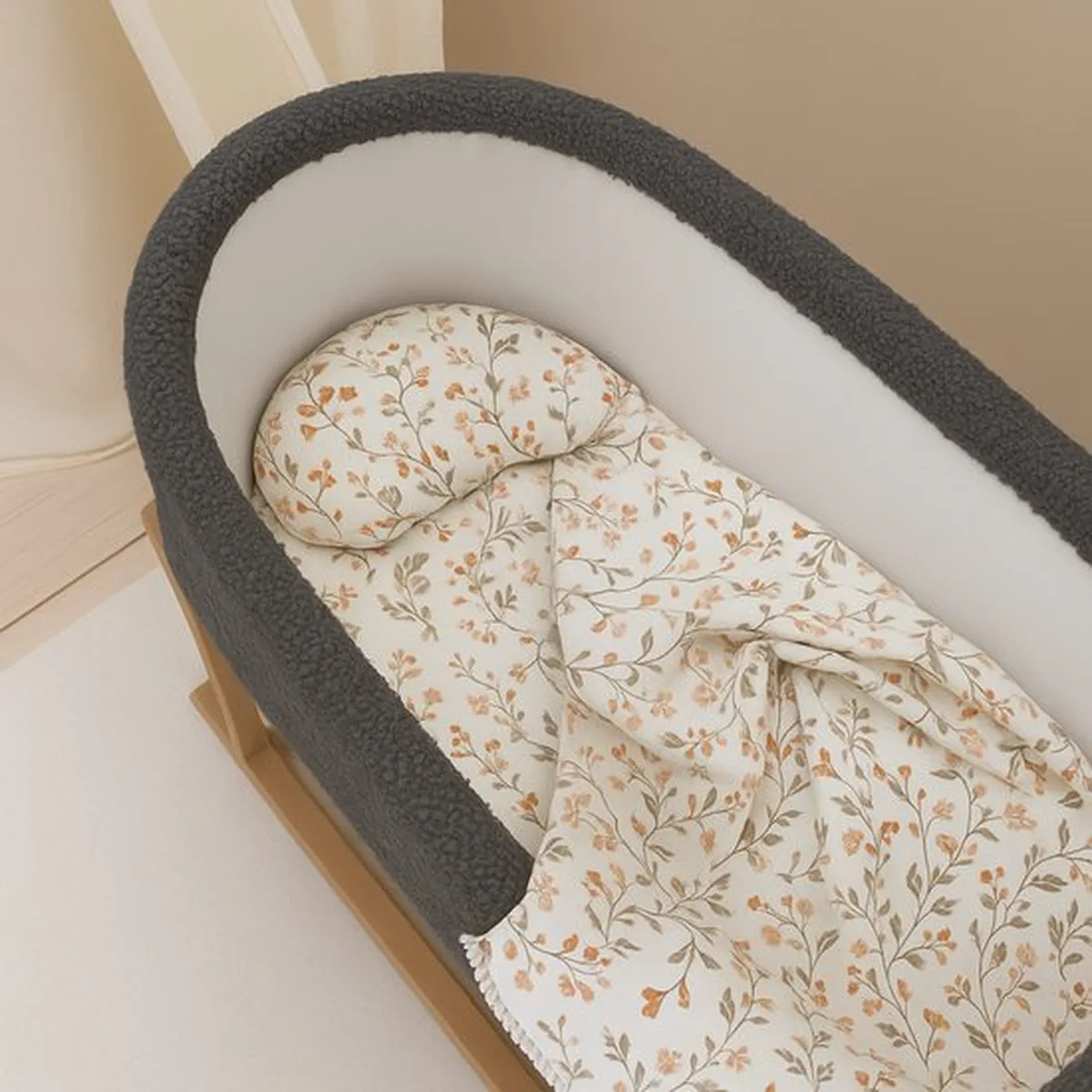 Soosie - Teddy Bouclé - Mozesmand - Baby Wieg met Schommelbasis - Natuurlijk Beukenhout – Grijs – 75×36 – Met Matras - 7