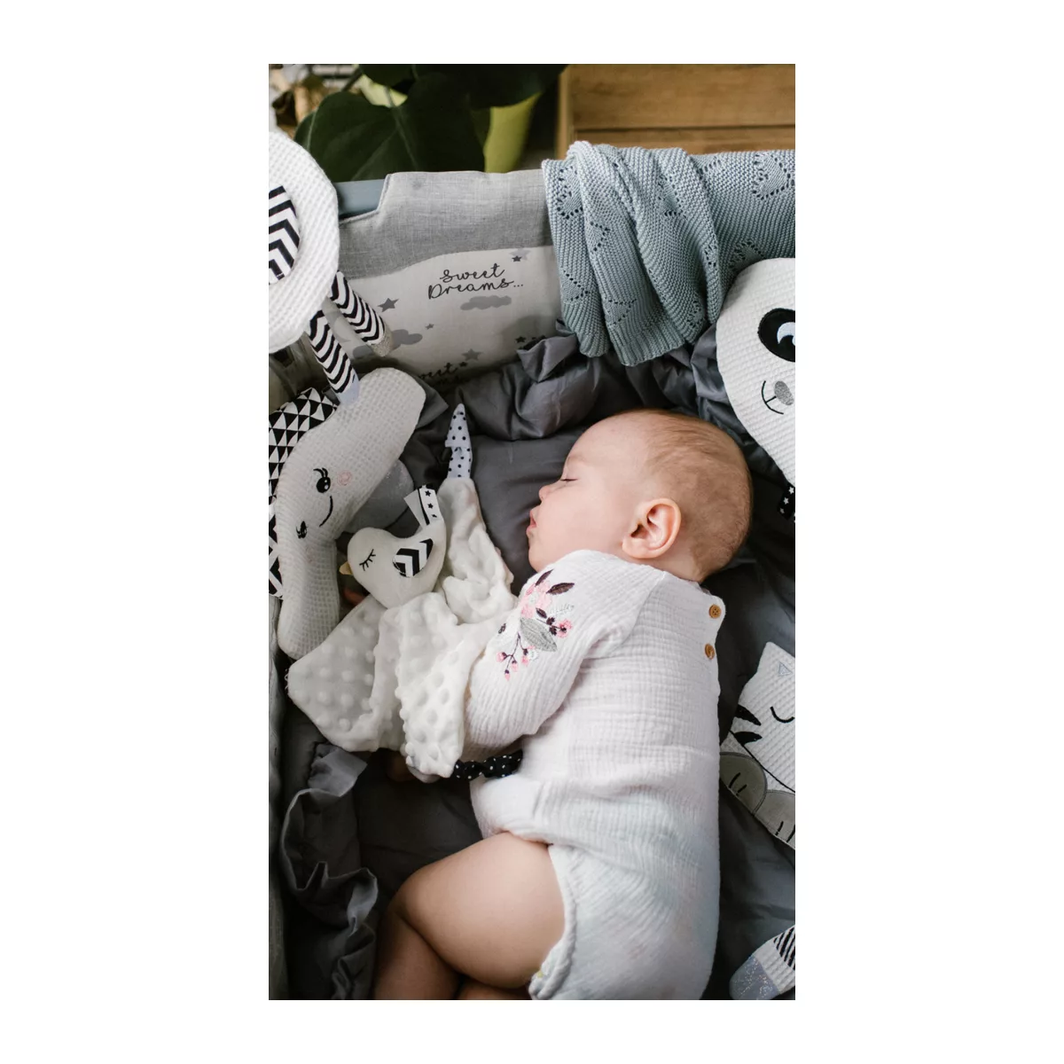 BabyOno Blink & Smile - Knuffel Kocyk - Zwart-wit - Interactief - Educatief - 2