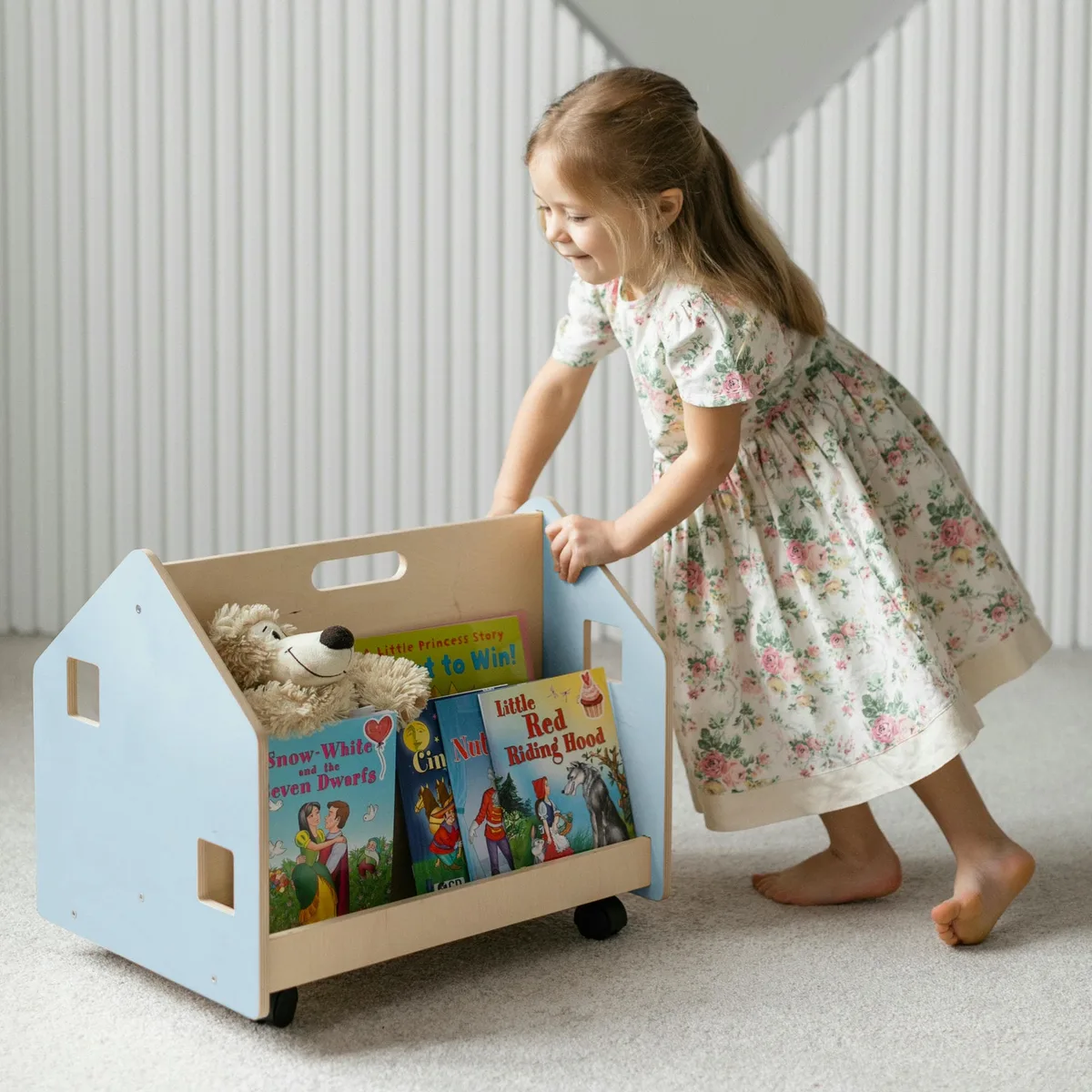 BusyKids Dubbelzijdige mini boekenkast op wielen - Lichtblauw - 5