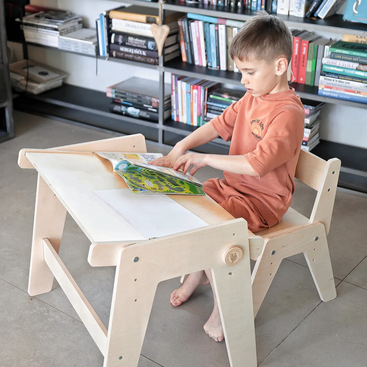 BusyKids Meegroeiende kindertafel met stoel MINI - Wit - 2