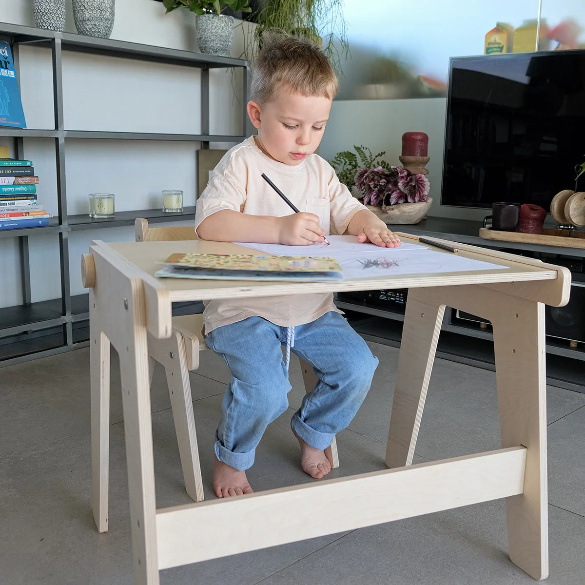 BusyKids Meegroeiende kindertafel met stoel MINI - Wit - 6