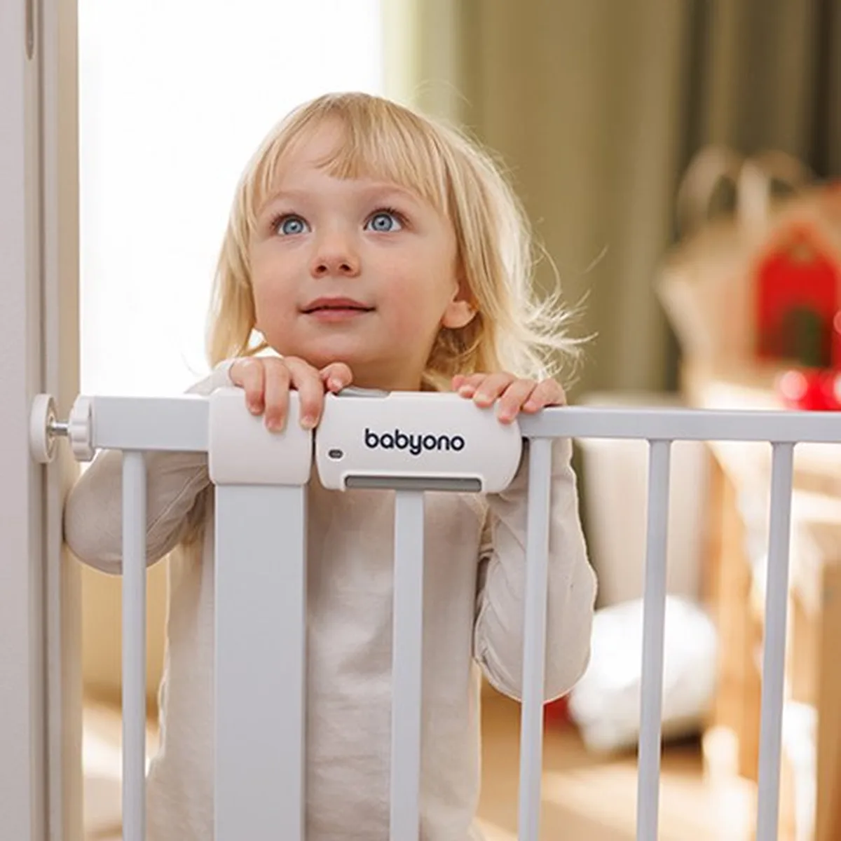 BabyOno Veiligheidshekje Trap 75–96 cm – Zonder Boren – Dubbele Sluiting – Automatisch Sluitend – Wit – Kinderhekje Trap en Deur - 4